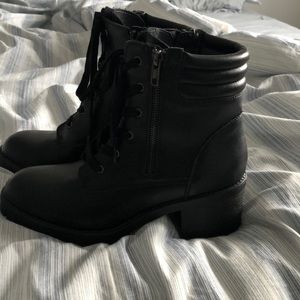 Steve Madden Boots